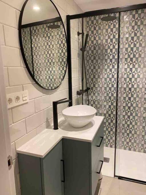 Apartamento A Estrenar En Centro Gijon. Fibra-Tv מראה חיצוני תמונה
