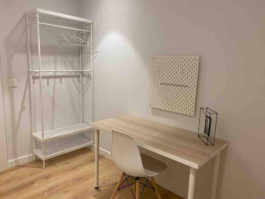 Apartamento A Estrenar En Centro Gijon. Fibra-Tv מראה חיצוני תמונה